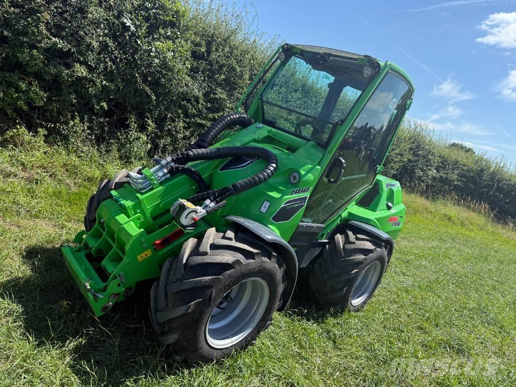Avant 860 i Cargadoras sobre ruedas