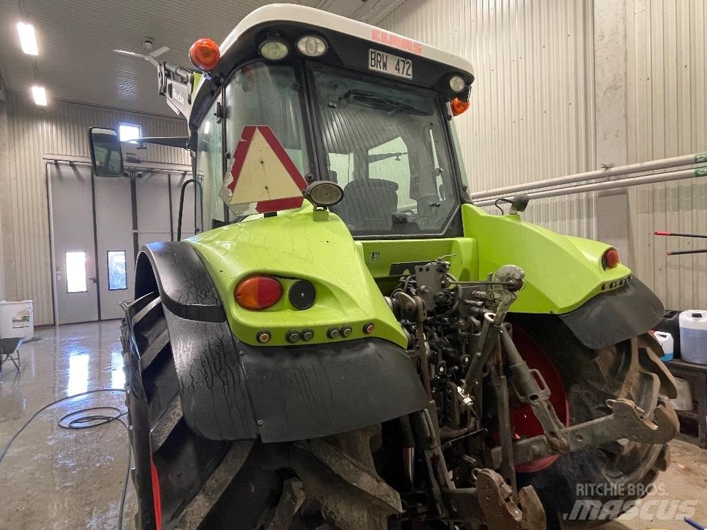 CLAAS Arion 640 Tractores