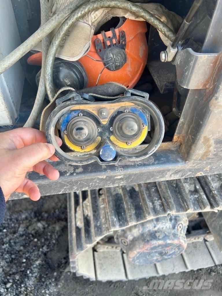 Sandvik QJ 241 Trituradoras móviles