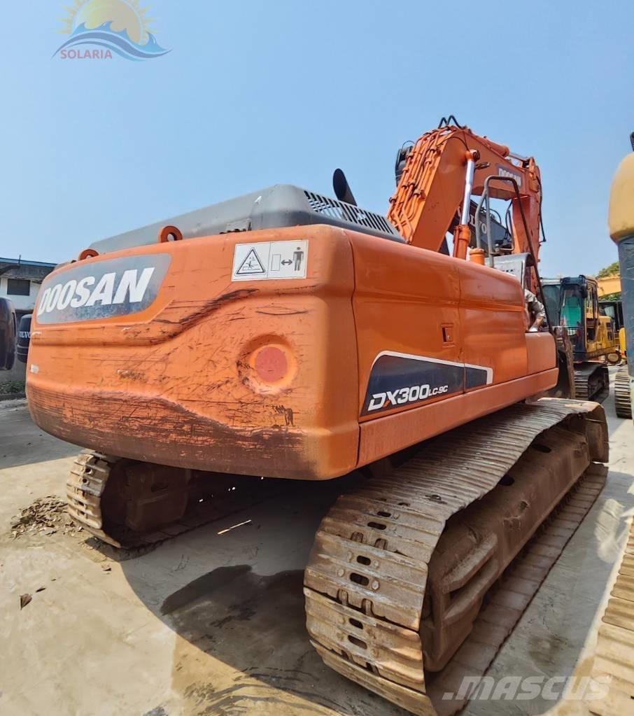 Doosan DX 300 LC Excavadoras sobre orugas