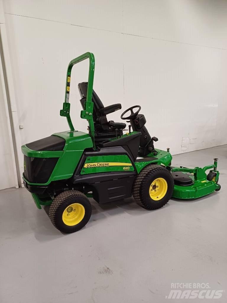 John Deere 1580 Tractores corta-césped