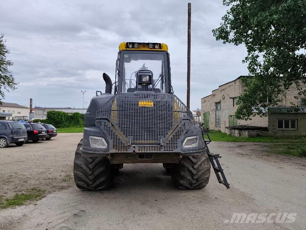 Ponsse BUFFALO 8W Transportadoras