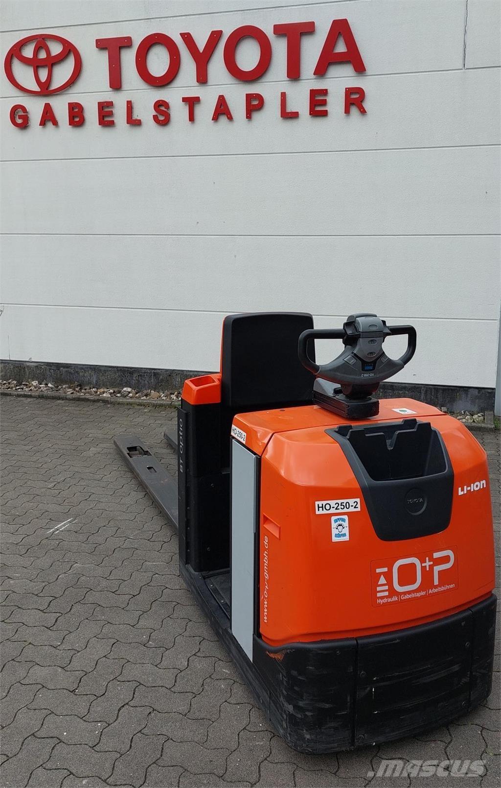 Toyota OSE 250 Montacargas recogepedidos de baja altura