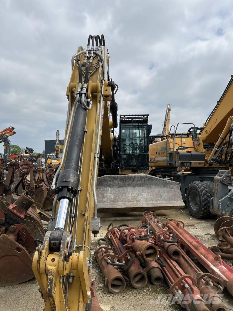 CAT MH 3022 Excavadoras de ruedas