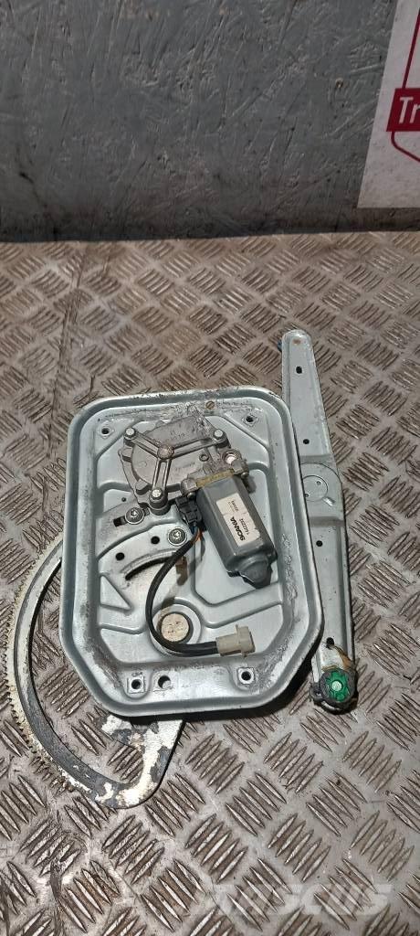 Scania R 440   1442292 Cabinas