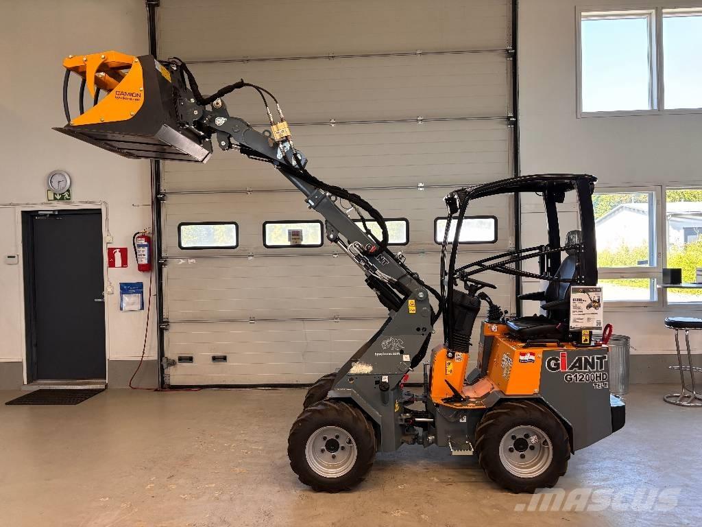 GiANT G 1200 TELE Cargadoras multifunción