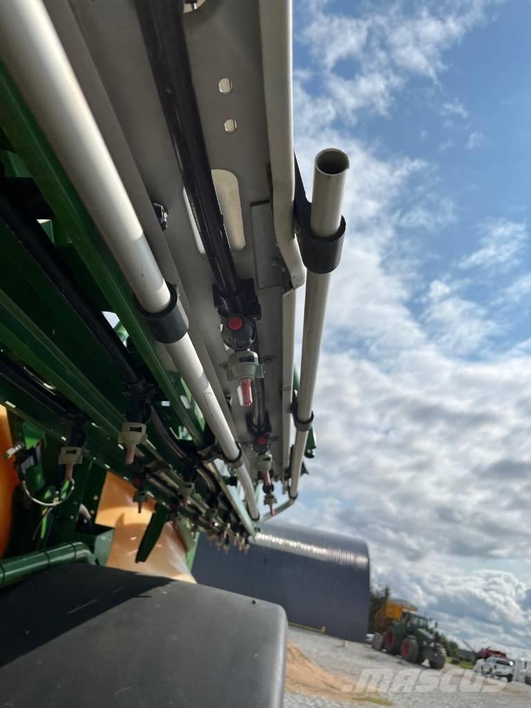 Amazone UX 4200 Pulverizadores arrastrados