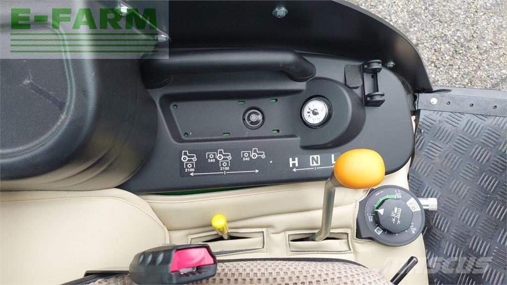 John Deere 1026R Tractores