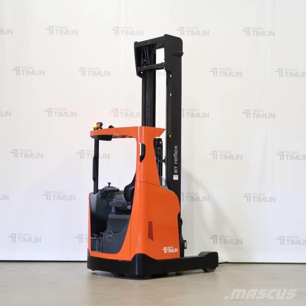 Toyota RRE160H Montacargas de alcance de gran altura