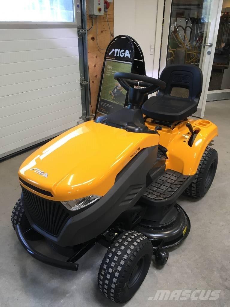 Stiga Tornado 398 ST Tractores corta-césped