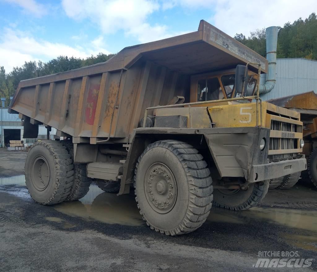 Belaz 7523 Camiones de volteo rigidos