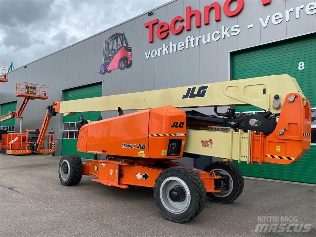 JLG 1500AJP Plataformas con brazo de elevación manual