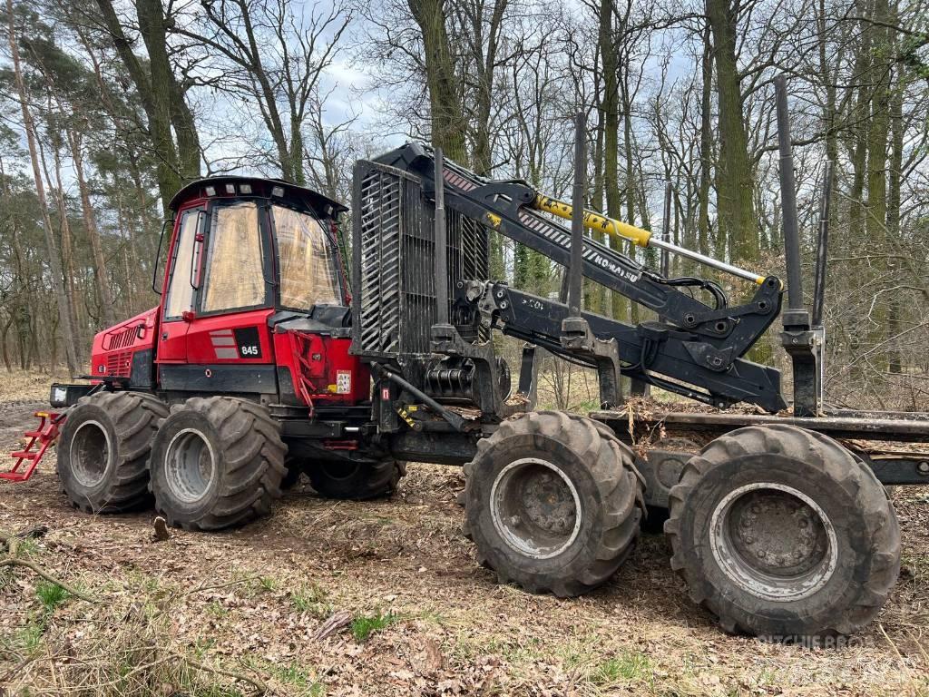 Komatsu 845 Transportadoras