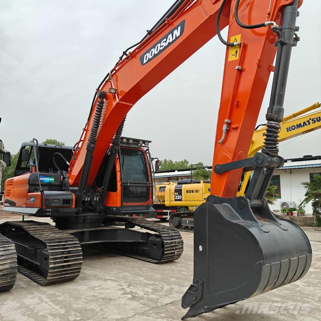Doosan 225-9C Excavadoras sobre orugas