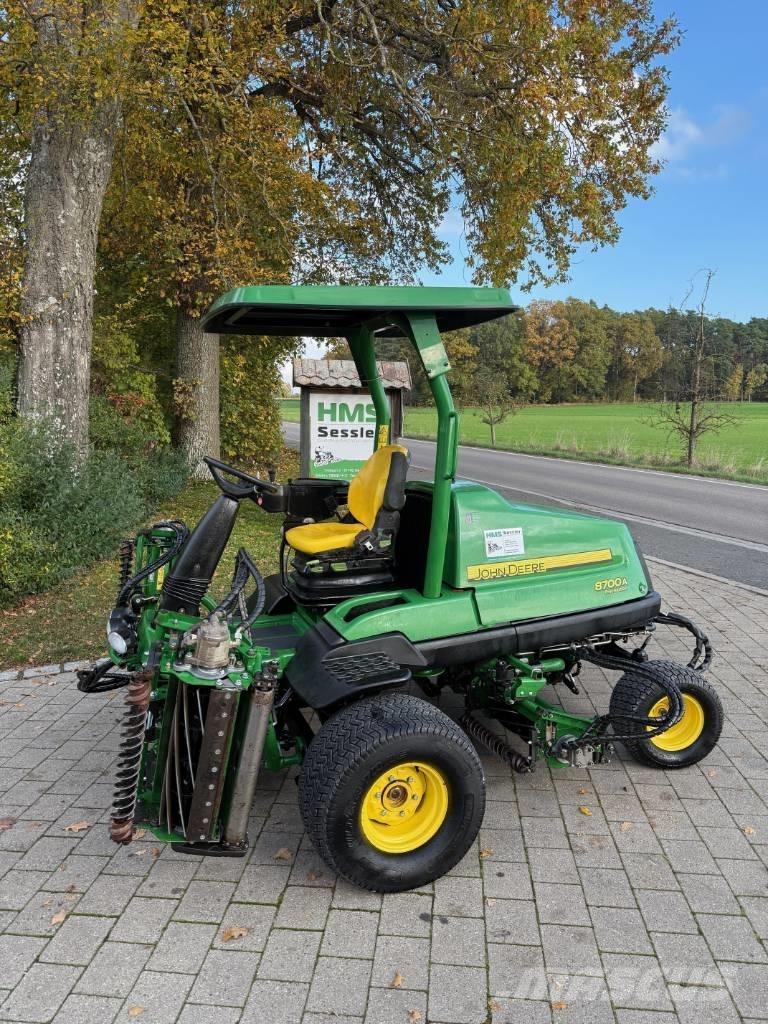 John Deere 8700 A Máquinas de calles