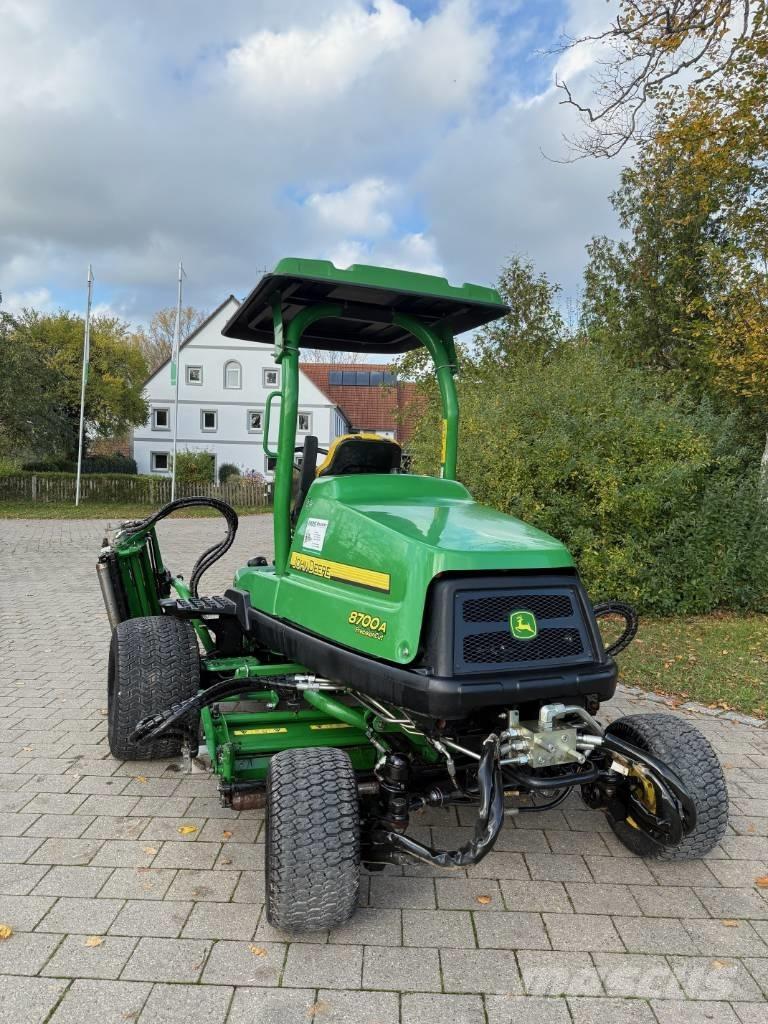 John Deere 8700 A Máquinas de calles