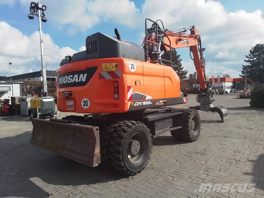Doosan DX 165 W-5 Excavadoras de ruedas