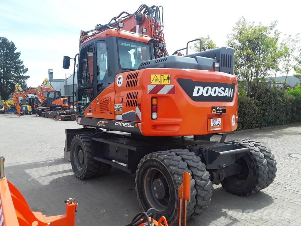 Doosan DX 165 W-5 Excavadoras de ruedas
