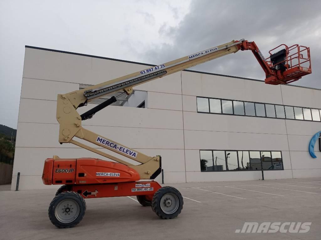 JLG E 600 JP Plataformas con brazo de elevación manual