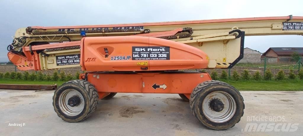 JLG 1250 AJP Plataformas con brazo de elevación manual