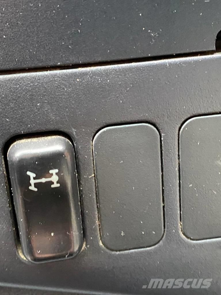 Mercedes-Benz 212 D Caja abierta/laterales abatibles