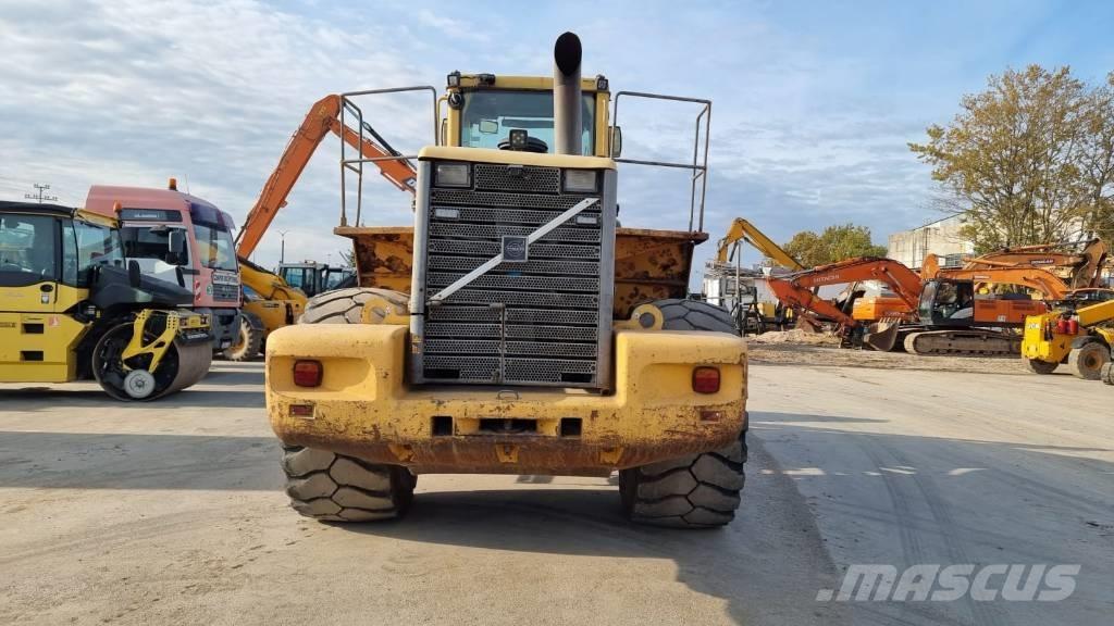 Volvo L 220 D Cargadoras sobre ruedas