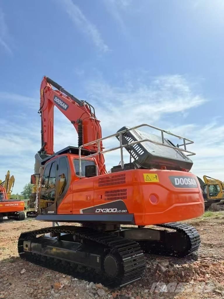 Doosan DX300LC-9C Excavadoras sobre orugas