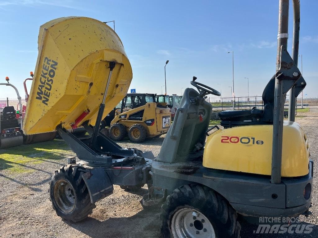 Wacker Neuson 2001 Vehículos compactos de volteo