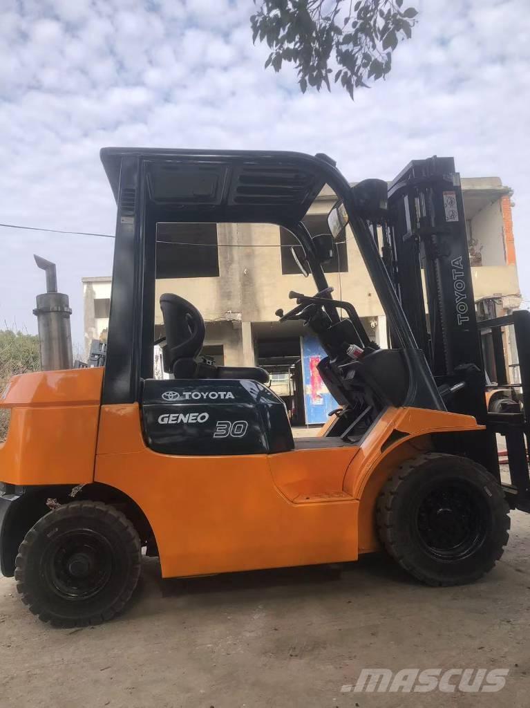 Toyota FD 30 Camiones diesel