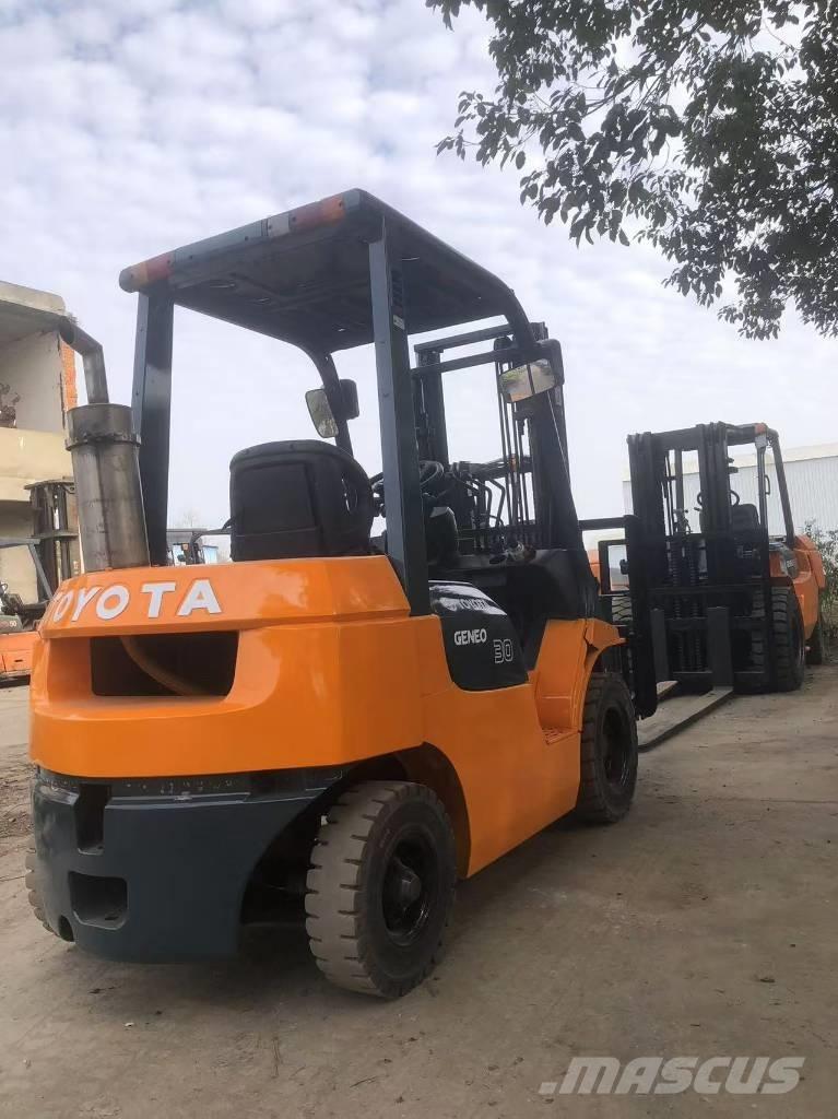 Toyota FD 30 Camiones diesel