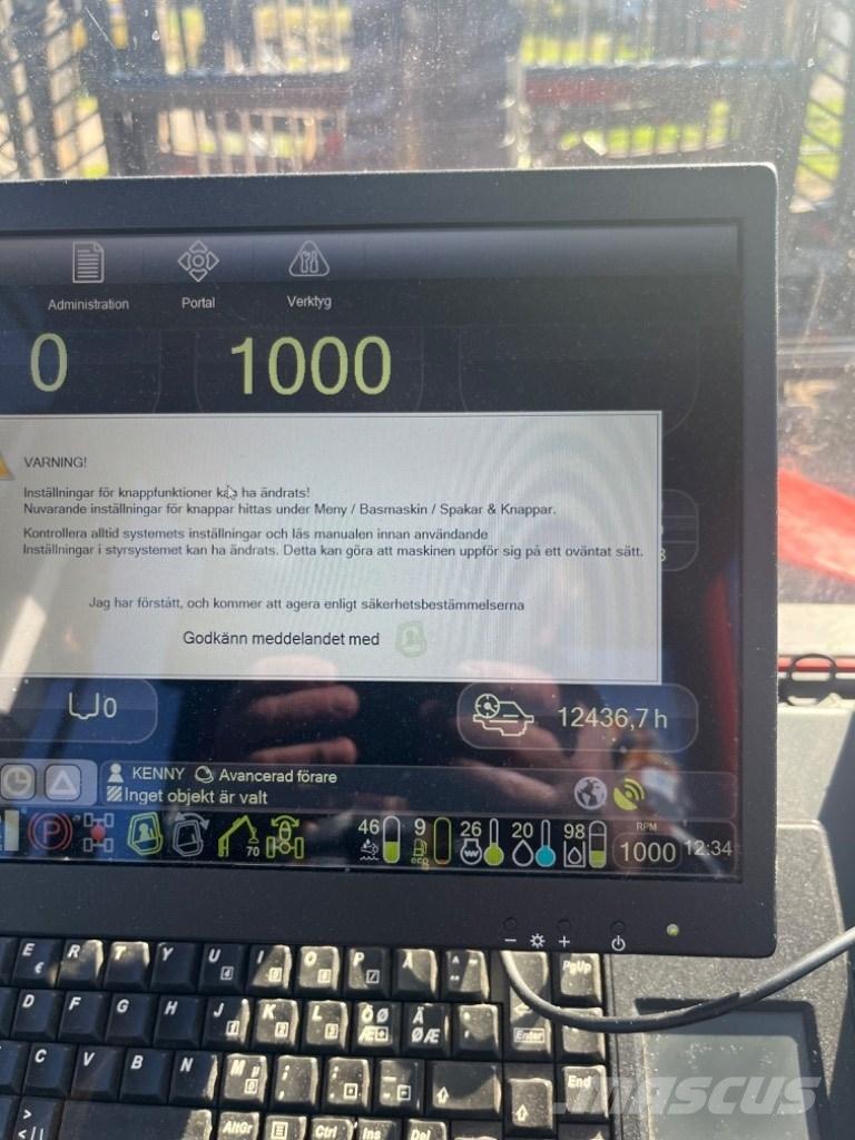 Komatsu 895 Transportadoras