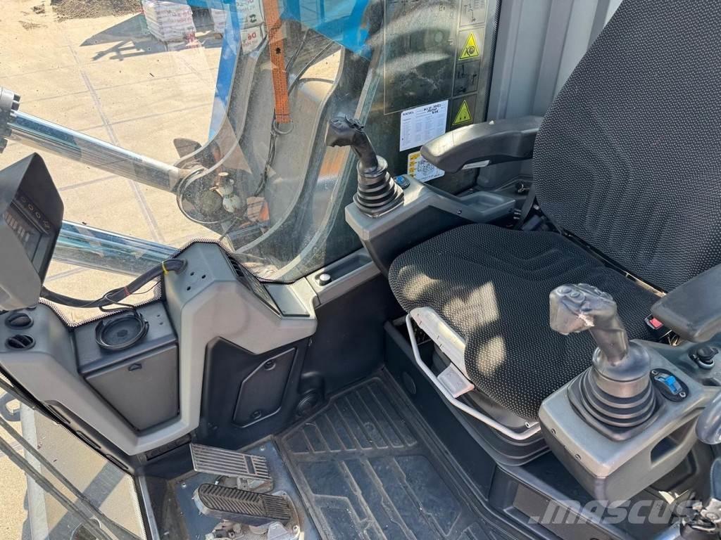 Fuchs MHL 360 T4F Manejadores de residuos industriales