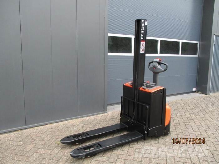 BT SWE 080L Montacargas manual