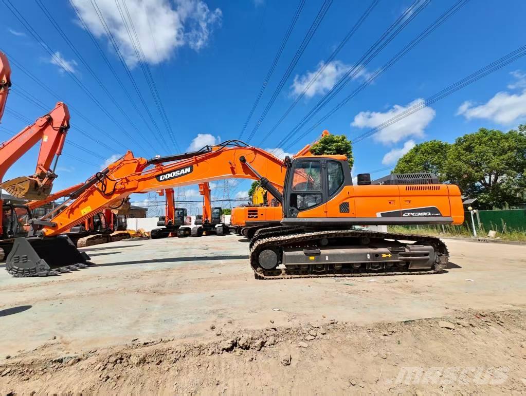 Doosan DX 380 LC Excavadoras sobre orugas