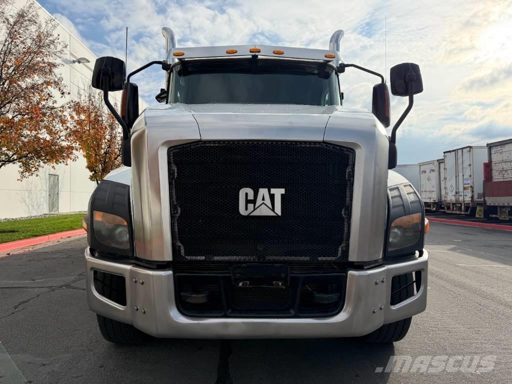 CAT CT 660 Camiones desmontables