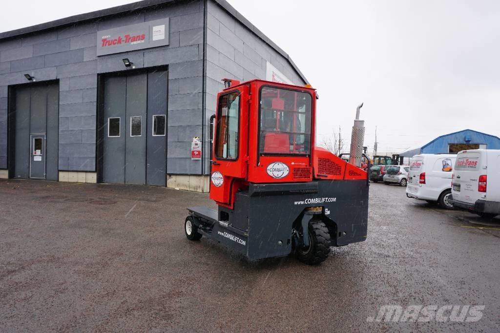 Combilift C4000 Montacargas de 4 vías