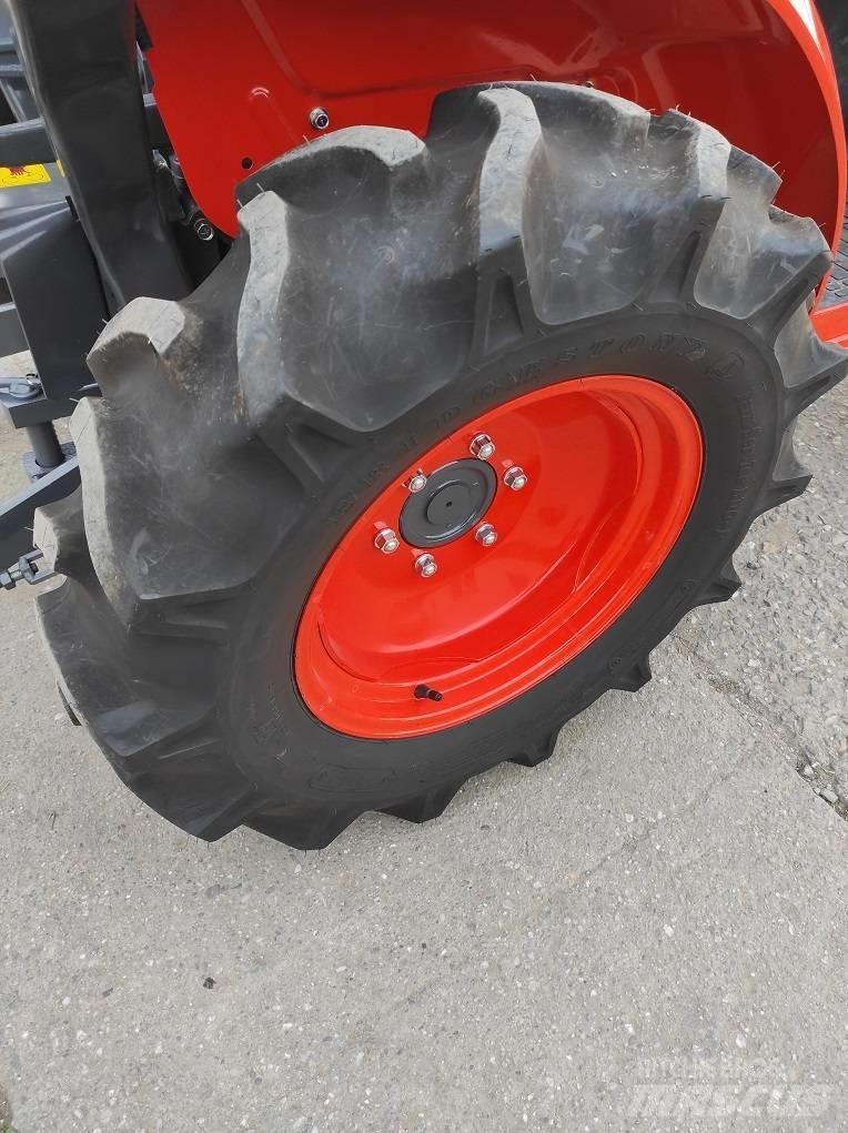 Kubota B1121 Tractores compactos