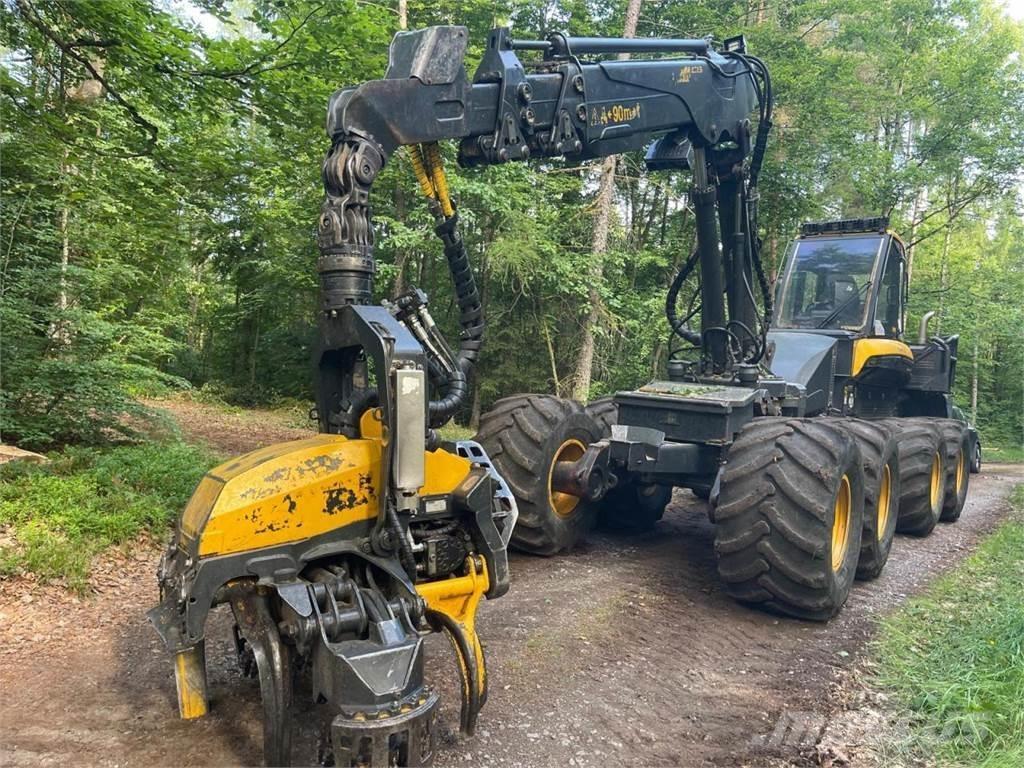 Ponsse Bear mit H8 Cosechadoras