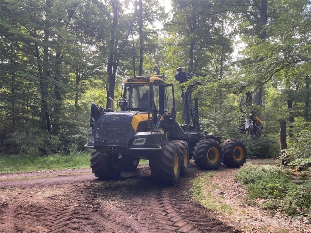 Ponsse Bear mit H8 Cosechadoras