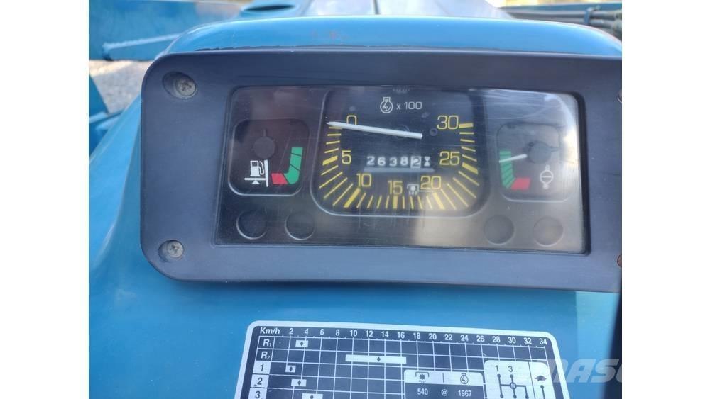 New Holland 3010 Tractores