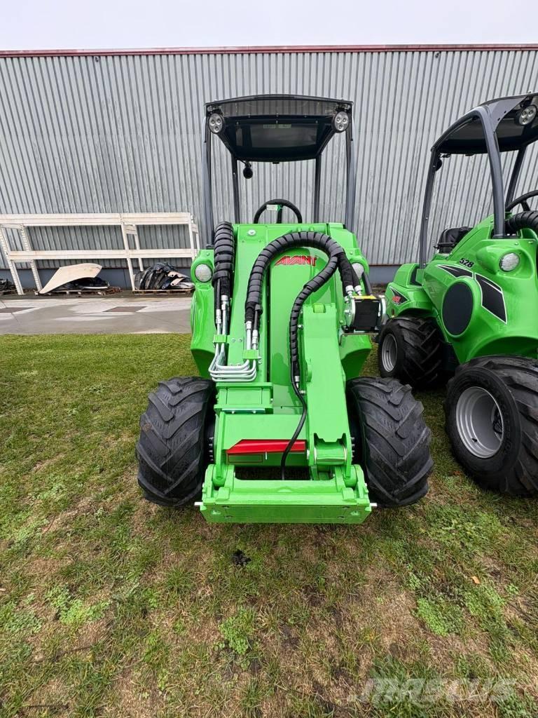 Avant 528 Minicargadoras