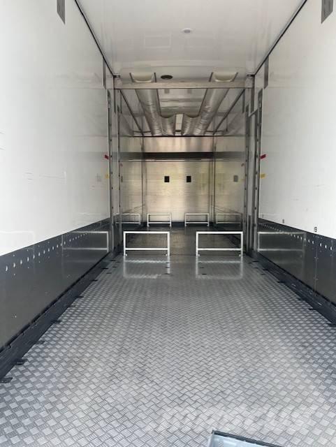 VAK V 4-40 Remolques con temperatura controlada