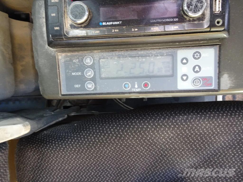 New Holland E235 Excavadoras sobre orugas