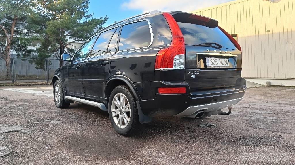 Volvo XC 90 Carros