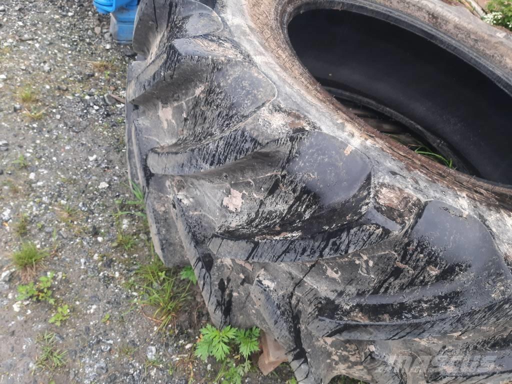 BKT 580/70R38 Ruedas