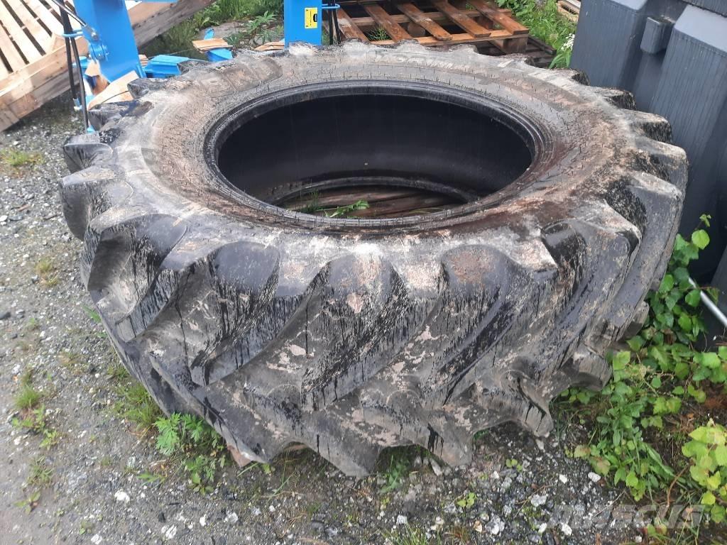 BKT 580/70R38 Ruedas