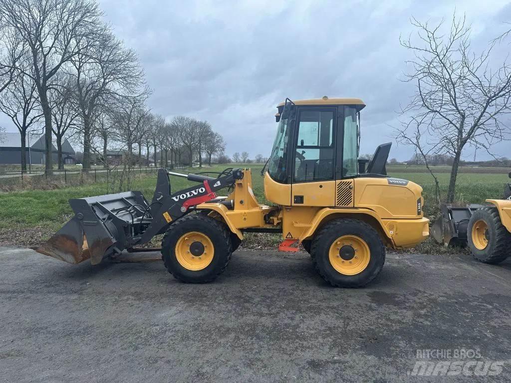 Volvo L30G Cargadoras sobre ruedas