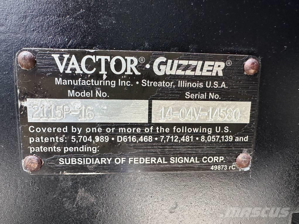 International 7500 Camiones aspiradores/combi
