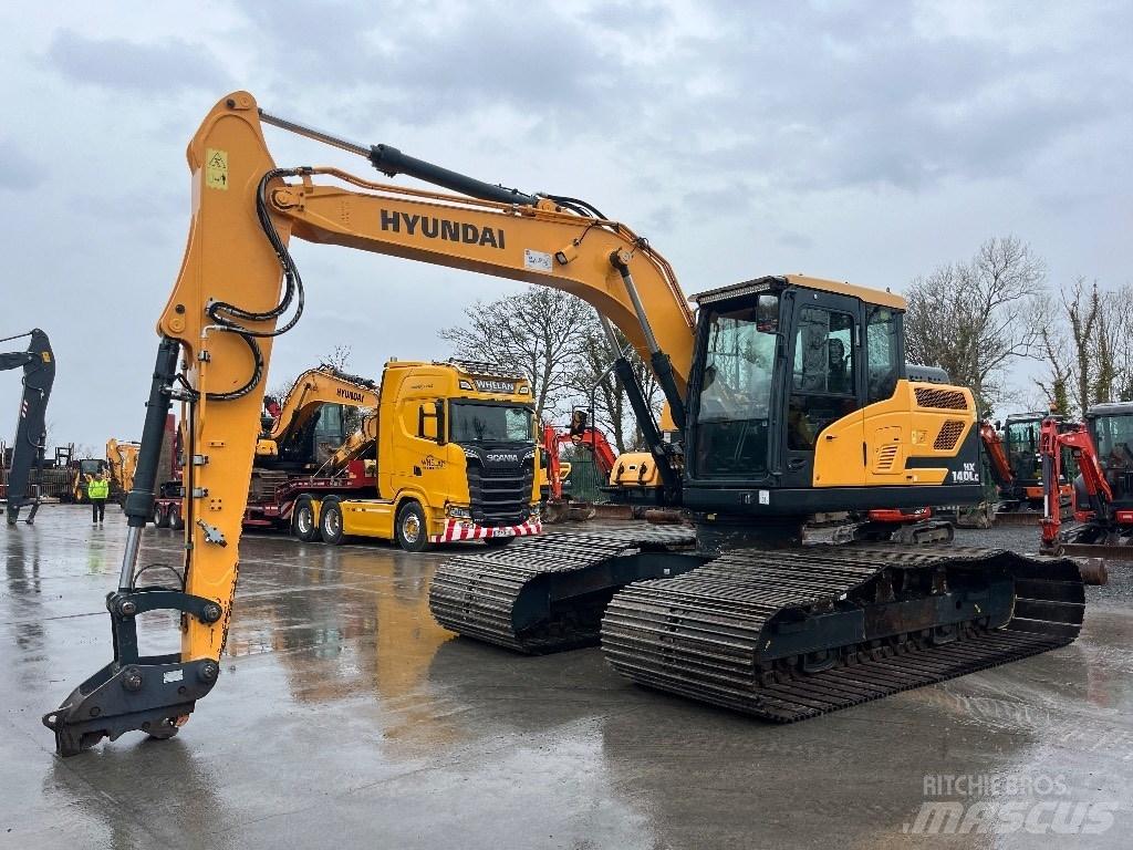 Hyundai HX140LC Excavadoras sobre orugas