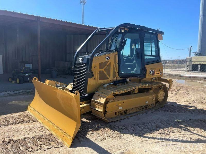 CAT D 3 Buldozer sobre oruga